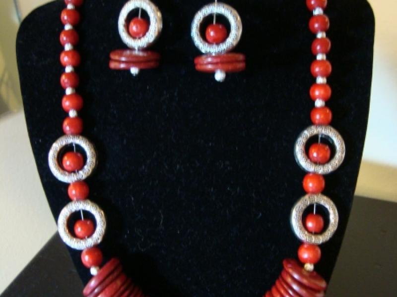 Red Tauga Bead Jewelry Set