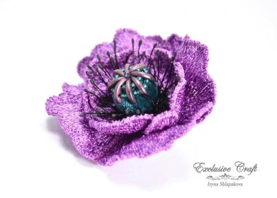Brooch embroidered "Poppy"
